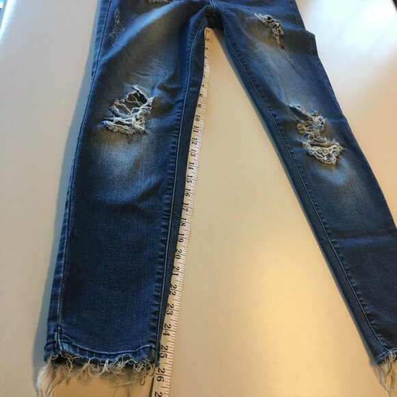 KanCan Jeans Mid-Rise Skinny Slim Fit Distressed  Size 9/28 Stretch - Picture 9 of 12